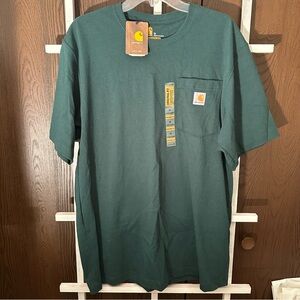 Dark forest green men’s Carharrt Original Fit pocket t-shirt size medium NWT